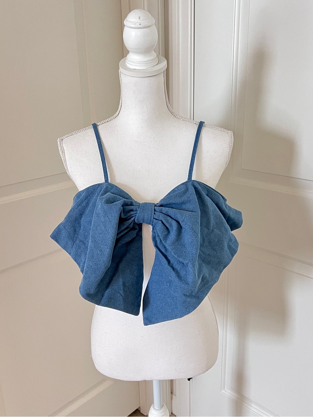 SHEIN Blue Bow-Front Spaghetti Strap Crop Top
